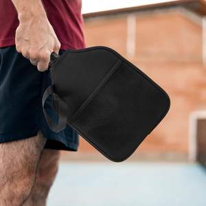 Housse de raquette de pickleball en néoprène noir avec logo personnalisé, compatible avec la plupart des raquettes - Product Image 5
