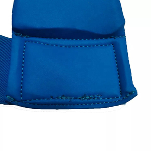 Protège-mains de karaté en cuir PU de haute qualité, approuvé WKF, pour l'entraînement – Équipement de protection d'arts martiaux très demandé - Product Image 3
