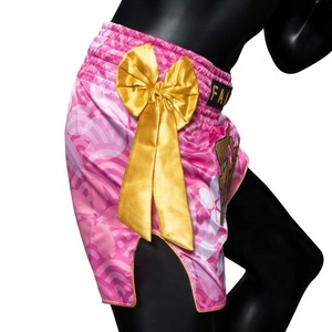 Shorts de boxe Fairtex conçus pour les routines d'entraînement énergétique favorisant le contrôle de la vitesse, l'équilibre et des performances solides au quotidien. - Product Image 3