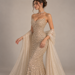 Robe de soirée sirène en satin à sequins sans bretelles, longueur ras du sol, ornée, avec cape en tulle pour soirée - Product Image 2