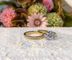 Anillo de Compromiso de Lujo Personalizado de Oro Amarillo Sólido de 14K con Diamante Cultivado en Laboratorio con Corte Brillante Certificado por IGI, Juego de Anillos para Boda - Product Image 5