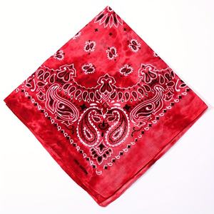 Pañuelo Cuadrado de Seda Satinada Personalizado para Niñas con Diseño de Lazos, Seda de Morera Ultra Suave, Tamaño y Color Personalizables - Product Image 1