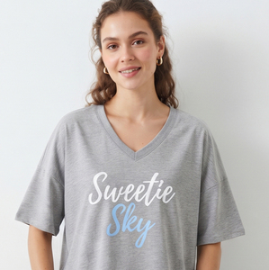 T-shirt ample à col en V pour femme, décontracté, 100 % coton jersey imprimé, manches courtes, léger, 230 GSM, coupe ample - Product Image 3