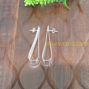 Boucles d'oreilles minimalistes en argent sterling 925, faites à la main, en forme de barre plate, longues et modernes, bijoux pour femmes, petite amie, Noël - Product Image 2