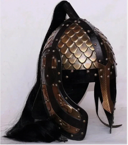 Casco de Armadura Artesanal a Escala, Casco de Batalla Medieval con Pluma de Crin, Metal Pulido, Coleccionable, para Cosplay y Exhibición - Product Image 2