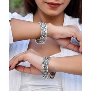 Bracelet en argent fin Meera Jaipur Juhi - Product Image 2