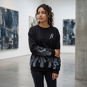 Sudadera negra de cuello redondo para mujer, con estampado de llamas, manga larga, estilo casual, ropa de calle, sudadera de moda, ropa personalizada OEM - Product Image 1
