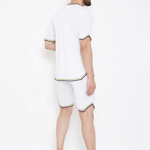 ชุดเซ็ตเสื้อยืดและกางเกงขาสั้นยูนิเซ็กซ์ ดีไซน์แบบสั่งทำพิเศษ ล้างสีแบบแอซิดวอช สไตล์สตรีทแวร์สำหรับผู้ชาย เสื้อยืดผ้าฝ้ายถัก 100% แบบอัดแน่น - Product Image 3