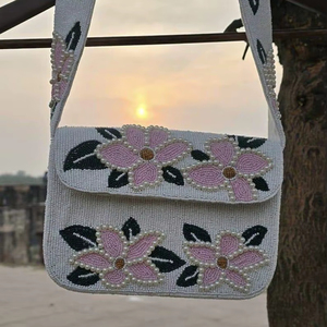 กระเป๋าถือทรงบาแกตต์แบบลำลอง แบรนด์ MS Handicraft งานฝีมืออินเดียประดับลูกปัดแก้วหลากสี ทำด้วยมือ พร้อมหูหิ้วแบบกำหนดเองได้ - Product Image 1