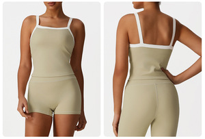Ensemble de yoga 2 pièces pour femmes, vêtements de sport brodés en dentelle, coupe ajustée, au-dessus du genou, pour la gym et le fitness, vente en gros - Product Image 3