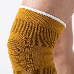 Genouillères de sport personnalisées en nylon et coton respirant, genouillères de compression pour le basketball, protection professionnelle unisexe - Product Image 6