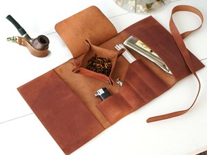 Estuche Enrollable para Pipas de Cuero Genuino Hecho a Mano con Cierre de Botón, a Prueba de Polvo y Ligero, Estilo Vintage para Viajes y Uso al Aire Libre - Product Image 4