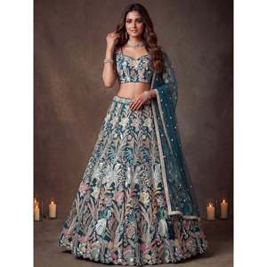 Conjunto de Lehenga Choli de Talla Grande para Mujer con Encantadores Lentejuelas Azules y Malla - Product Image 4