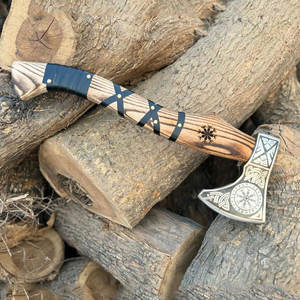 Hacha Tradicional Vikinga Hecha a Mano con Mango de Madera, Herramienta para Acampar al Aire Libre, Decoración Rústica, Regalo - Product Image 1