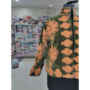 Blazer en velours pour femme, col mandarin, manches longues, motif floral brodé à la main, style ethnique automnal, cadeau pour elle - Product Image 4