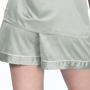 Conjunto de Pijama de Satén para Mujer 2026, Camisa de Manga Corta con Botones y Pantalones Cortos, Pijama de Seda para Mujer, Cómodo y Personalizable - Product Image 4