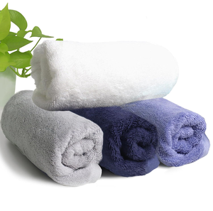 Toallas de Algodón Premium de Alta Densidad (GSM) – Extra Absorbentes – Calidad Hospitalaria y Hotelera – Suministro al por Mayor - Product Image 3