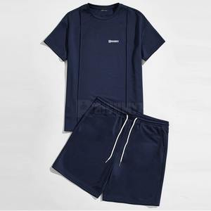 เสื้อยืดและกางเกงขาสั้นผู้ชายไซส์ใหญ่ ราคาโรงงาน ชุดลำลองสไตล์สตรีทแวร์เรียบง่าย  รับสั่งทำชุดกางเกงขาสั้นผู้ชาย - Product Image 1