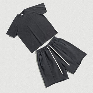 Buena calidad personalizar Logo diseño camiseta y pantalones cortos conjunto hombres 2 dos piezas verano corto conjunto Vintage camiseta para hombres - Product Image 2