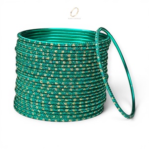 Brazaletes Modernos de Acero Inoxidable Color Verde Mar para Mujer, con Diseño Brillante y Baño de Oro, Joyería India a Precio de Mayoreo - Product Image 2