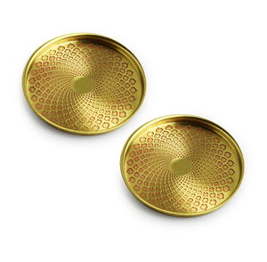 Collection de sous-verres ronds en laiton, ornés de motifs de feuilles gravés avec délicates sculptures, disponibles à prix de gros. - Product Image 2