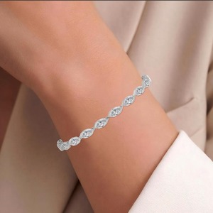 Espectacular Pulsera de Tenis de Diamantes de Laboratorio Marquise de Corte Escalonado de 8.17 ct, de Oriente a Occidente, en Oro Rosa de 9K - Product Image 3