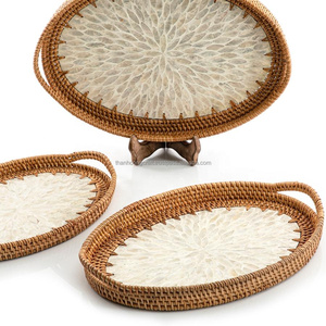 Plateau rond tissé unique non toxique du Vietnam, plateau en nacre et en rotin, best-seller - Product Image 1