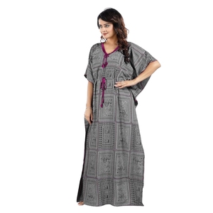 Robe longue décontractée en coton gris à imprimé géométrique pour femme avec cordon de serrage violet et col en V - Product Image 1