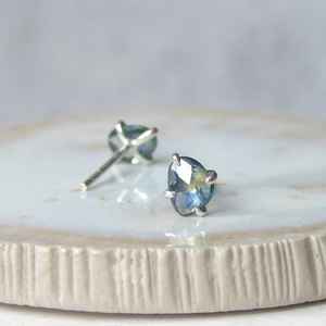 Boucles d'oreilles clous en argent plaqué or avec saphir bleu et rose jaune naturel, certifiées IGI, cadeau de mariage pour femme - Product Image 6