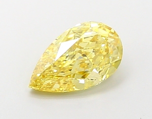 Diamant jaune de laboratoire certifié taille poire pour les détaillants de joaillerie fine, les magasins de luxe et la distribution internationale - Product Image 1