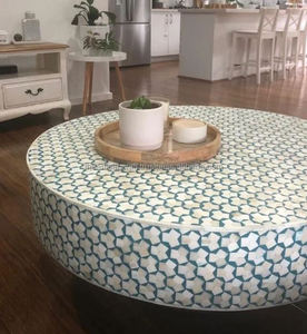 Mesa de centro redonda con incrustaciones de hueso, muebles hechos a mano, mesa de centro elegante con incrustaciones de hueso con diseño Floral de Artisan Craft - Product Image 4