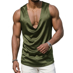 Débardeurs de fête pour hommes en satin premium à haute brillance, à décolleté plongeant, sans manches, personnalisables, vente en gros, vêtements OEM - Product Image 3