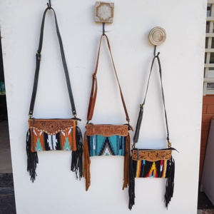 Sac à bandoulière en cuir de vachette naturel Vintage pour femmes petite bandoulière réglable sangle détachable cireuse Crunch chaîne à sangle unique - Product Image 1