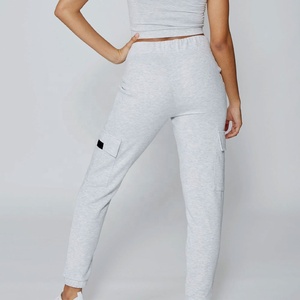 Pantalon de jogging Cargo de haute qualité Option d'impression d'étiquettes personnalisées Ceinture élastique Coupe tendance Idéal pour les vêtements d'extérieur et de travail - Product Image 5