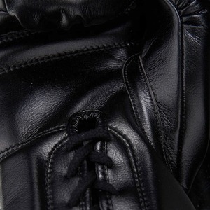 Fabrication de gants de boxe en cuir de vachette véritable de haute qualité, neufs, sur mesure, noirs, à lacets, pour les combats de boxe, la salle de sport et l'entraînement. - Product Image 3