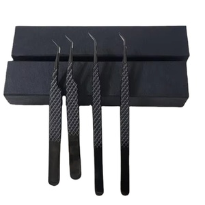 Pinces à épiler professionnelles en acier inoxydable à marque privée, forme en L à 45 et 90 degrés, pointe en fibre de diamant rose, pour extensions de cils en volume - Product Image 1