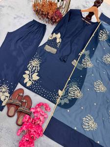 Conjunto de Traje de Fiesta para Mujer en Crepé Natural con Bordado de Lentejuelas de 5mm - Product Image 4