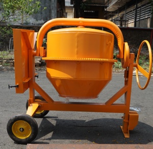 Mezcladora de Concreto de Vietnam - Tipo de 4 Ruedas con Sistema de Giro - Mezcladora de Cemento - Mezcladora de Concreto Hecha en Vietnam - Product Image 1