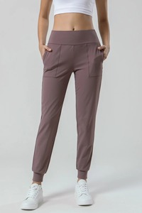 Pantalones Deportivos de Felpa para Mujer, Corte Ajustado, Personalizados al por Mayor, con Logotipo Privado, Etiqueta OEM, para Otoño e Invierno - Product Image 4