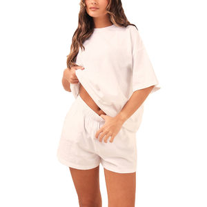 Ropa de verano para mujer, conjunto informal de dos piezas de color liso, 100% algodón, camiseta extragrande y pantalones cortos. - Product Image 3