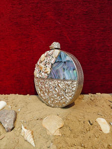 Bolso de Mano de Lujo Redondo con Madreperla, Marco de Latón Hecho a Mano, para Fiestas, Bodas, Diseño de Concha, para Mujer - Product Image 3