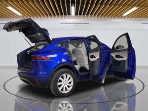 MINT 2018 E-PACE 2.0 AWD - Product Image 5