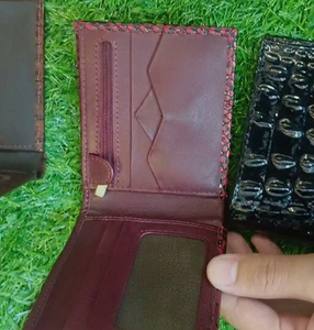 Cartera de Hombre de Cuero Genuino, Tarjetero Bifold de Cuero Real, Elegante, Variante Multicolor, Artículo de Regalo para Hombre, Duradera y Delgada - Product Image 4