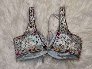 Blusa Corta sin Mangas de Satén de Seda 100% Gris Plateado Multicolor, Top de Novia Tejido para Boda, Estilo Saree, Escote Corazón, Invierno Otoño - Product Image 2