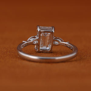 Anillos de Diamantes Cultivados en Laboratorio con Corte Esmeralda, Certificados por IGI, de Oro Sólido de 14k, Ajustables y Personalizados para Mujer, 2026 - Product Image 2