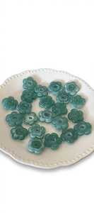 Perles en verre poudré en forme de fleur à 5 pétales de 25 mm faites à la main - Perles Krobo africaines ondulées translucides blanc nacré pour la fabrication de bijoux en gros - Product Image 3