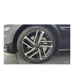 Genesis G80 2.5 Turbo AWD 2024 con 10,560 km, Volante a la Izquierda, Caja de Cambios Automática, Asientos de Cuero, Cámara Trasera - Product Image 5