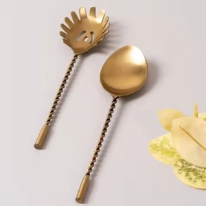 Ensemble élégant de couverts en métal pour salade, cuillère et fourchette décoratives pour buffet et décoration de table de mariage - Product Image 2