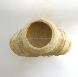 Vase d'accent moderne abstrait à décor neutre fabriqué à la main beignet en spirale texturé papier mâché écologique pour le dessus de table de la cheminée de l'étagère - Product Image 5