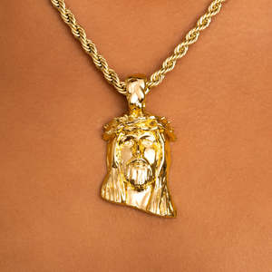 Collier avec pendentif tête de Jésus en or |   Pendentif poli avec visage de Jésus religieux |   Pendentif chrétien Hip Hop avec chaîne en corde - Product Image 1